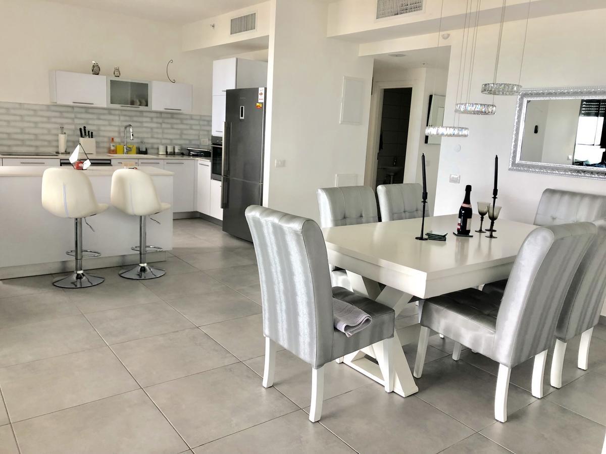 Panorama Apartment " City Garden " Bat Yam Exterior photo